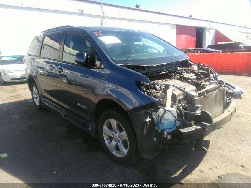 5TDKK3DC4GS765969 2016 TOYOTA SIENNA, photo no. 1