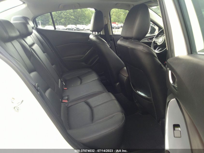 2018 MAZDA MAZDA3 4-DOOR TOURING - 3MZBN1V31JM252306
