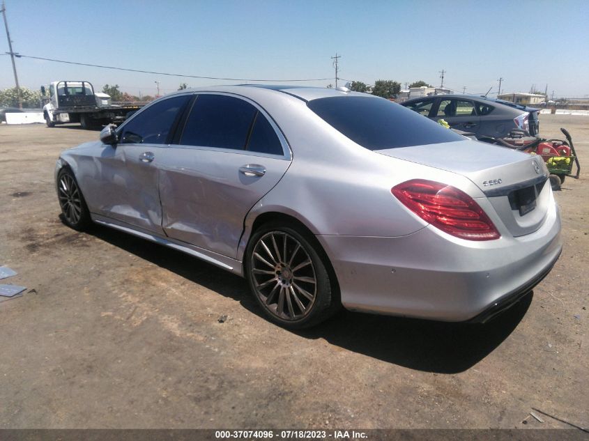2015 MERCEDES-BENZ S-CLASS S 550 - WDDUG8CB8FA169314