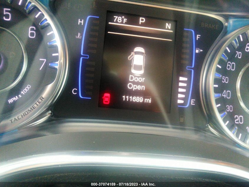 2016 CHRYSLER 200 LIMITED - 1C3CCCAB0GN142095
