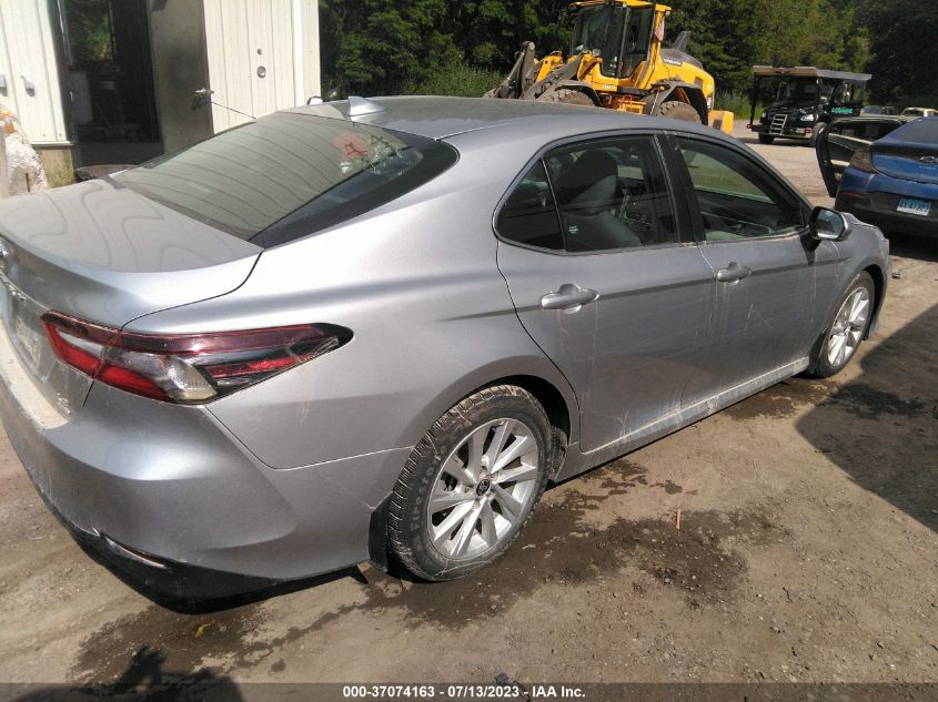 2021 TOYOTA CAMRY LE - 4T1C11BK1MU020122