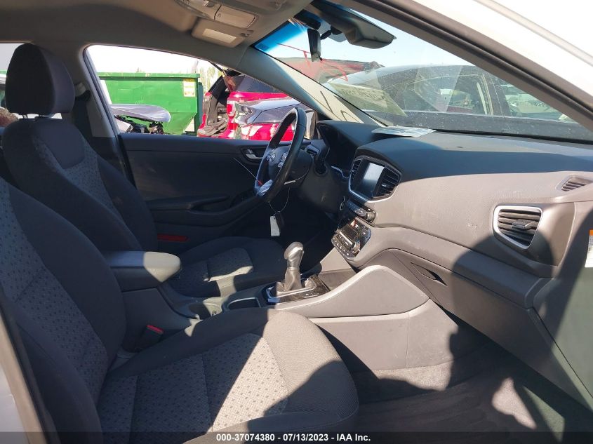 2017 HYUNDAI IONIQ HYBRID SEL - KMHC75LC2HU058168