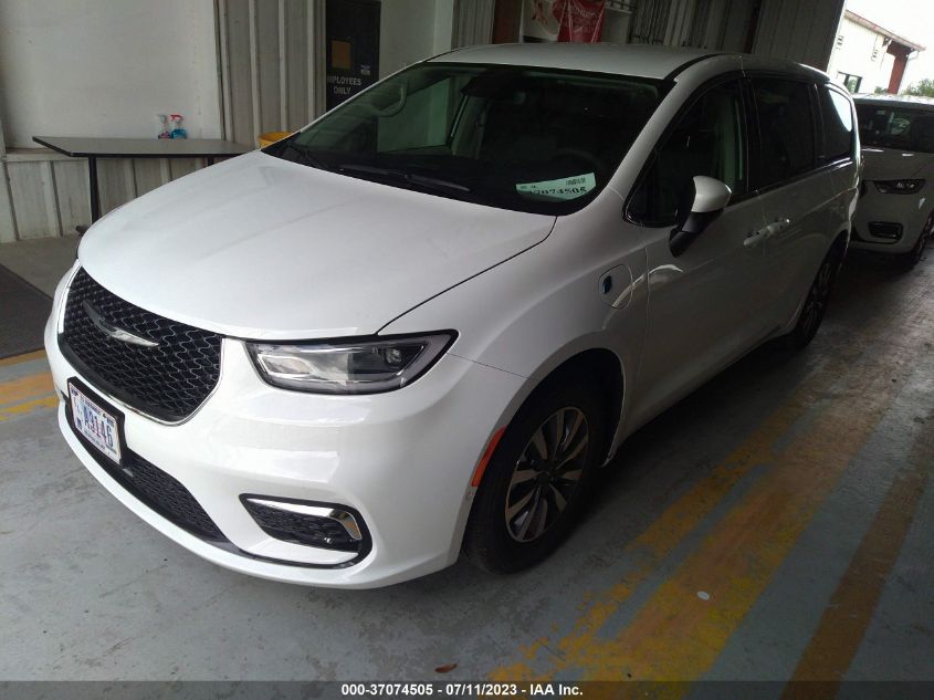 2023 CHRYSLER PACIFICA HYBRID TOURING L - 2C4RC1L72PR569297