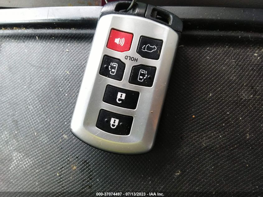 2018 TOYOTA SIENNA XLE AUTO ACCESS - 5TDYZ3DC4JS915995