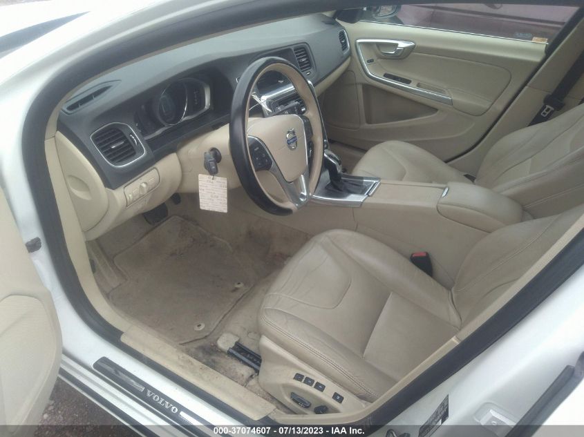 2015 VOLVO S60 T5 DRIVE-E PREMIER - YV140MFK7F1344651