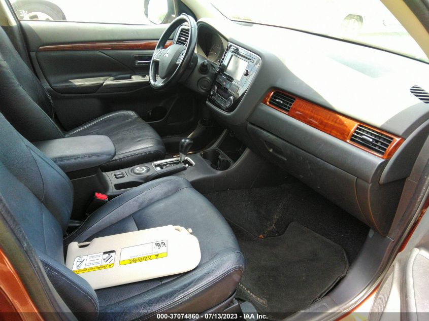2015 MITSUBISHI OUTLANDER SE - JA4AZ3A30FZ004262