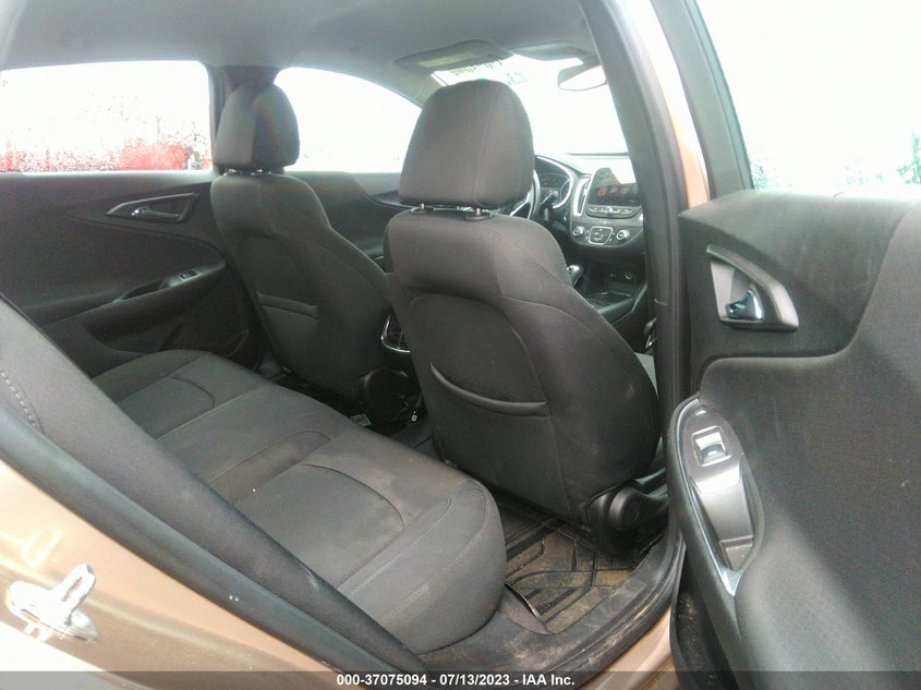 VIN 1G1ZD5ST2JF264098 2018 CHEVROLET MALIBU LT