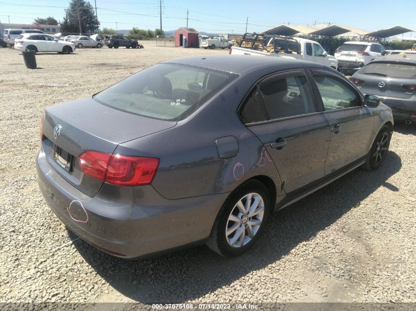 2014 VOLKSWAGEN JETTA SEDAN S - 3VW2K7AJXEM328577