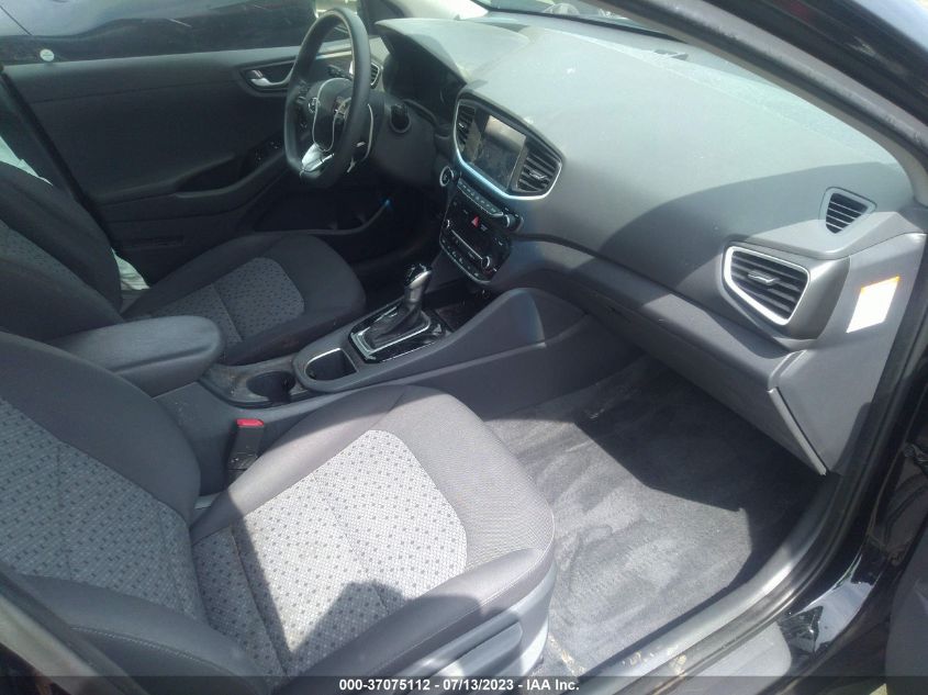 2017 HYUNDAI IONIQ HYBRID BLUE - KMHC65LC8HU023766