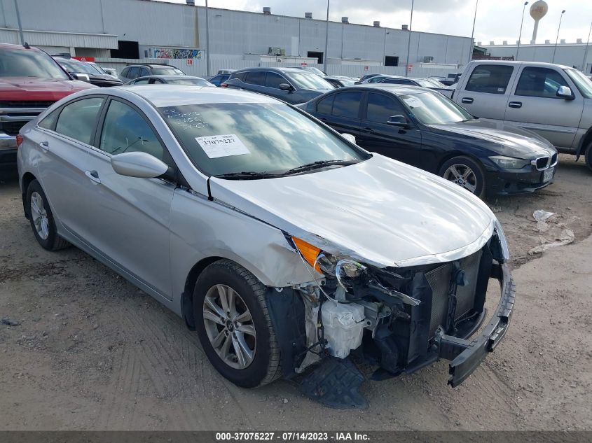 2013 HYUNDAI SONATA GLS PZEV - 5NPEB4AC6DH783656