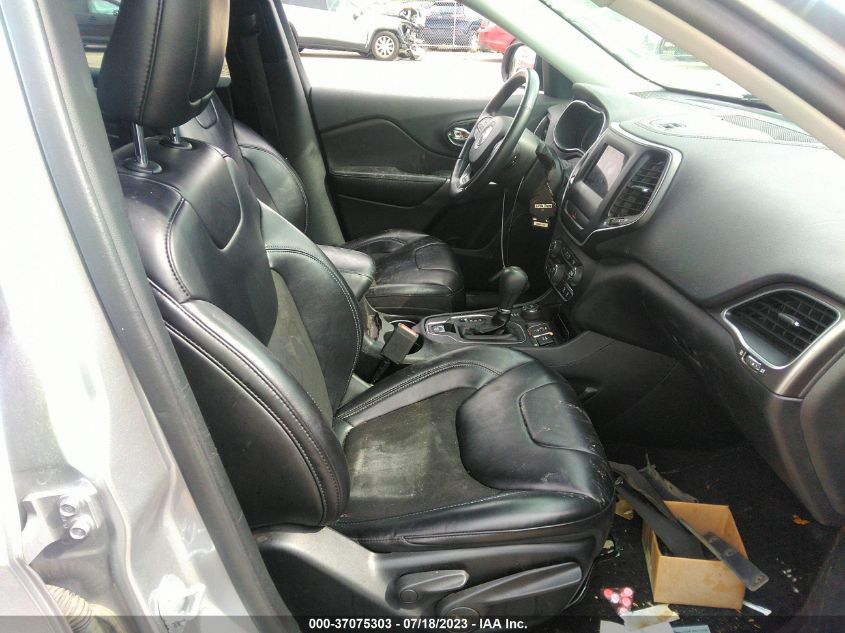 2019 JEEP CHEROKEE LATITUDE PLUS - 1C4PJMLB5KD186582