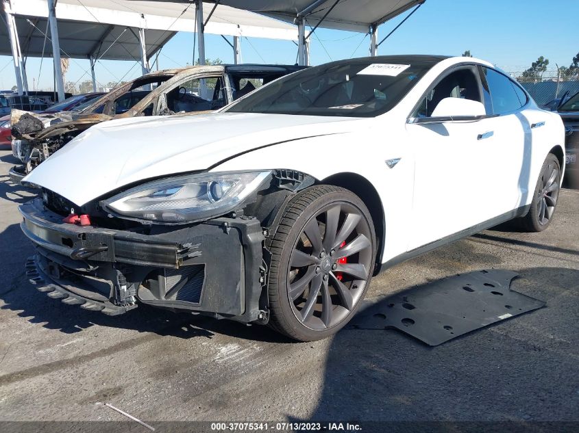 2015 TESLA MODEL S 85D/P85D/90D/P90D - 5YJSA1H48FF096165