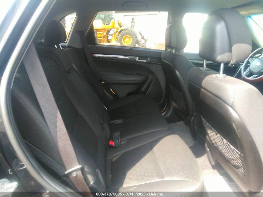 2014 KIA SORENTO LX - 5XYKT3A69EG542574