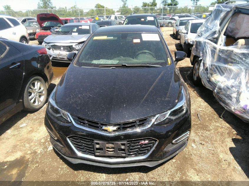 2018 CHEVROLET CRUZE LT - 1G1BE5SM2J7223374