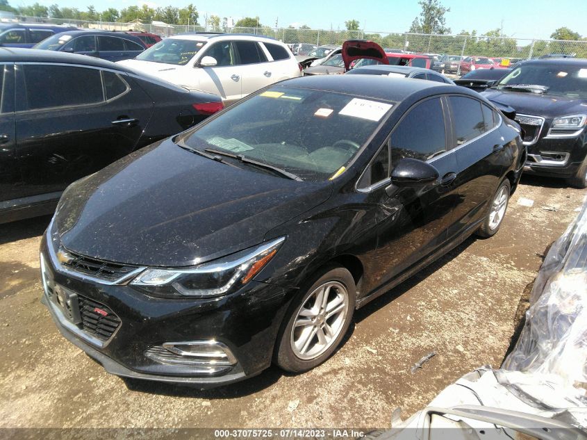 2018 CHEVROLET CRUZE LT - 1G1BE5SM2J7223374