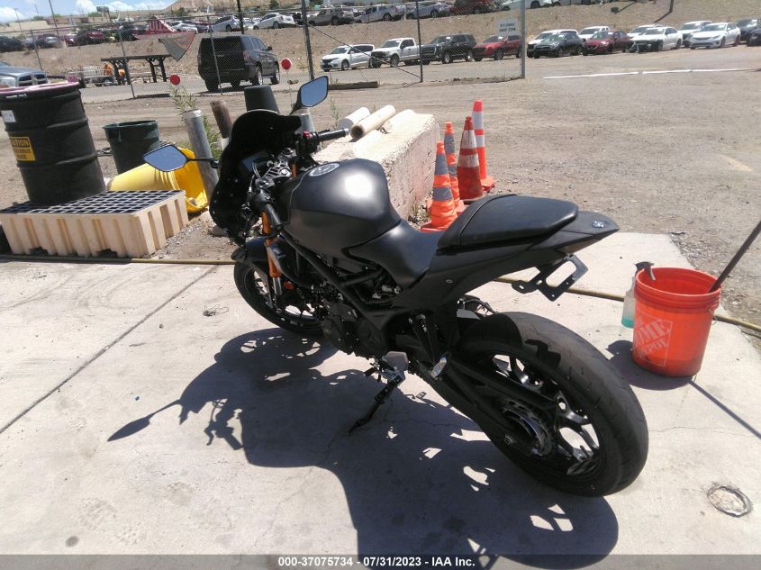 2019 YAMAHA YZFR3 MH3RH17Y9KK002131