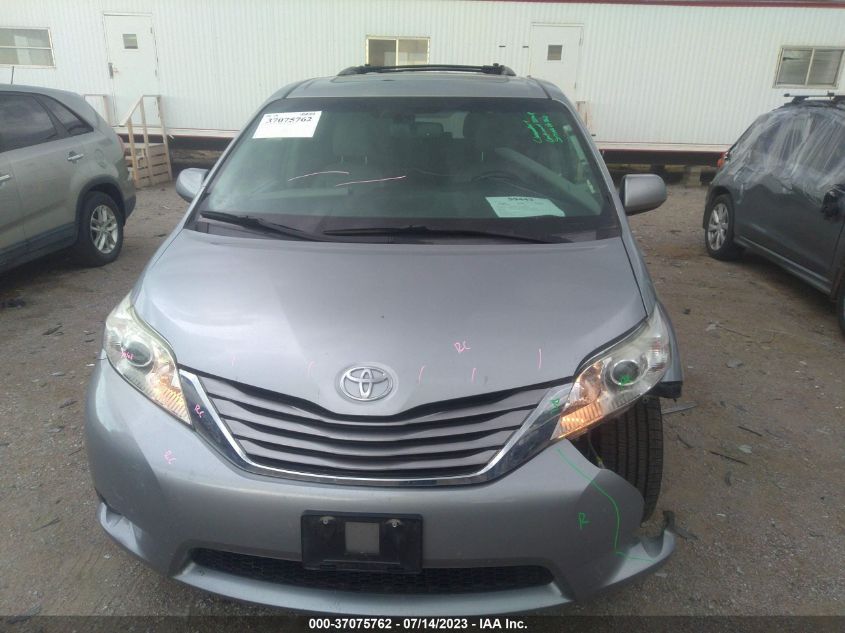 5TDDZ3DC7HS183144 2017 TOYOTA SIENNA, photo no. 12