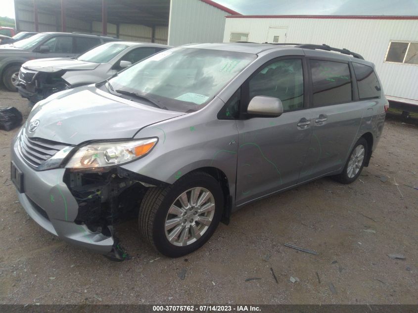 5TDDZ3DC7HS183144 2017 TOYOTA SIENNA - Image 2