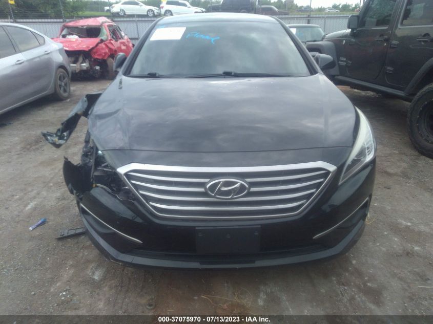 2016 HYUNDAI SONATA 2.4L SE - 5NPE24AF9GH383329