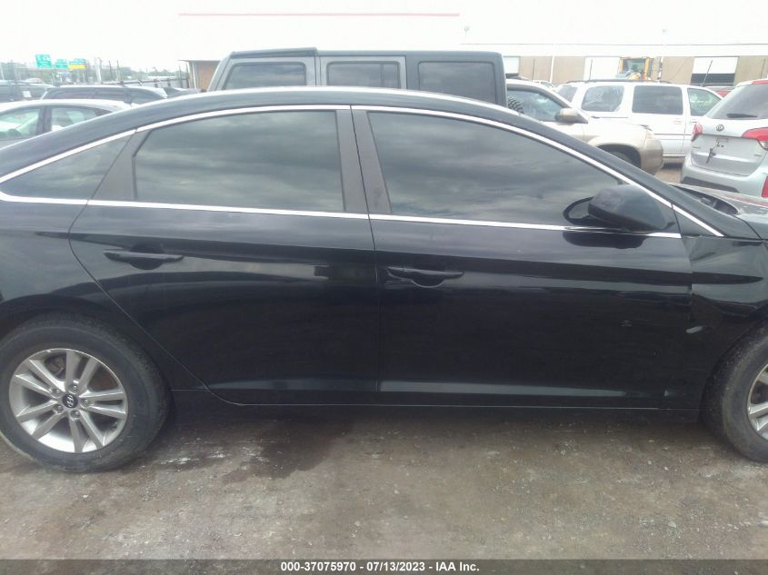 2016 HYUNDAI SONATA 2.4L SE - 5NPE24AF9GH383329