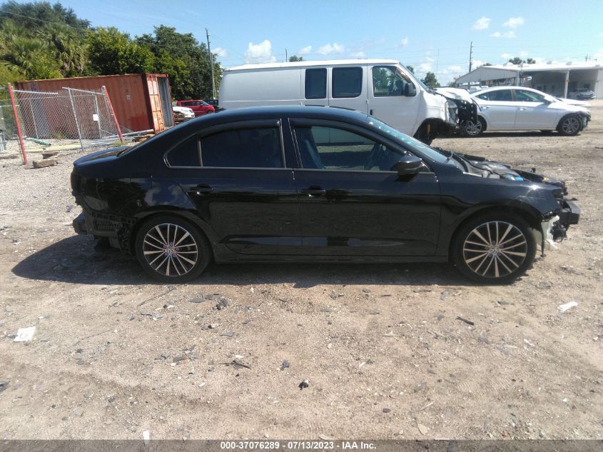 2016 VOLKSWAGEN JETTA SEDAN 1.8T SPORT - 3VWB17AJ6GM412711