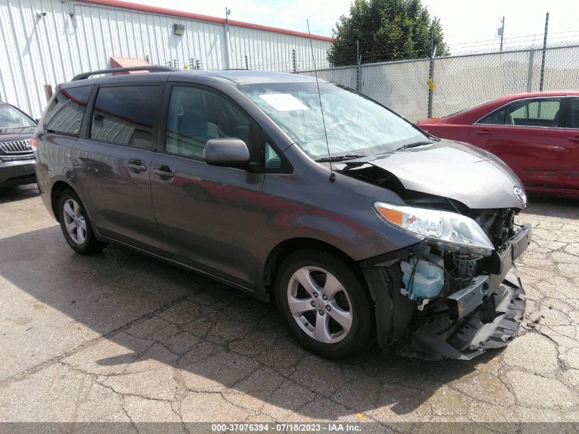 5TDKK3DCXBS050882 2011 TOYOTA SIENNA, photo no. 1