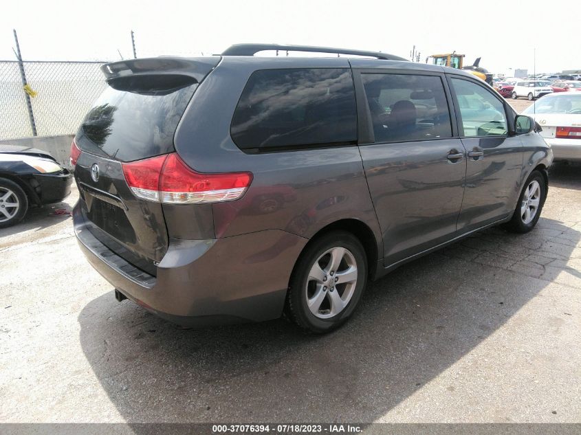 5TDKK3DCXBS050882 2011 TOYOTA SIENNA, photo no. 4