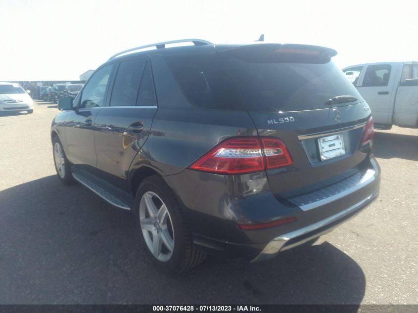 2014 MERCEDES-BENZ M-CLASS ML 550 - 4JGDA7DB4EA306411