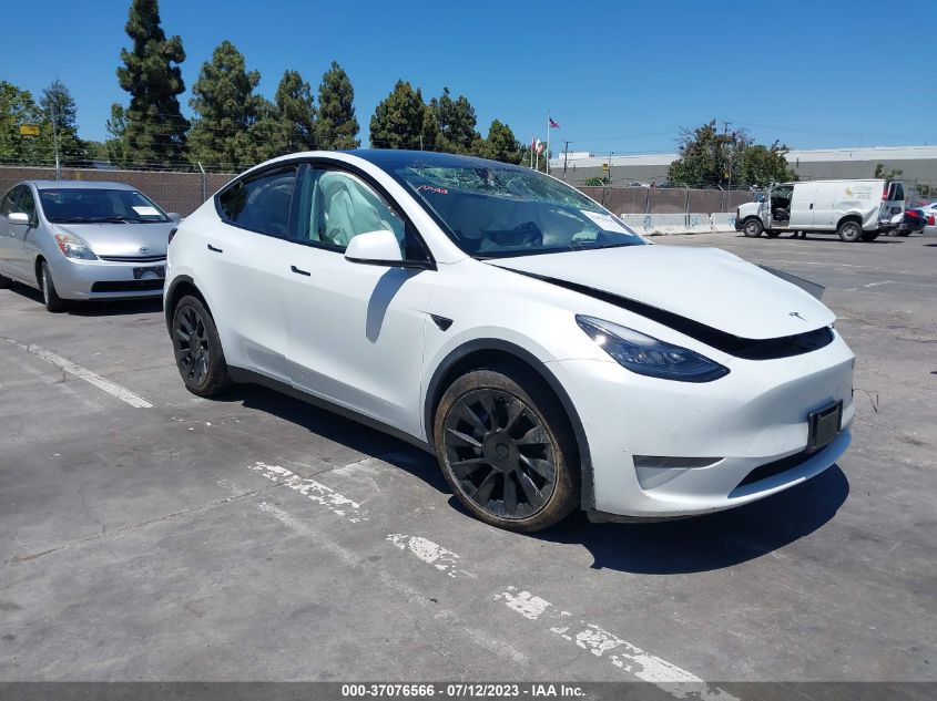 2021 TESLA MODEL Y LONG RANGE - 5YJYGDEE6MF093768