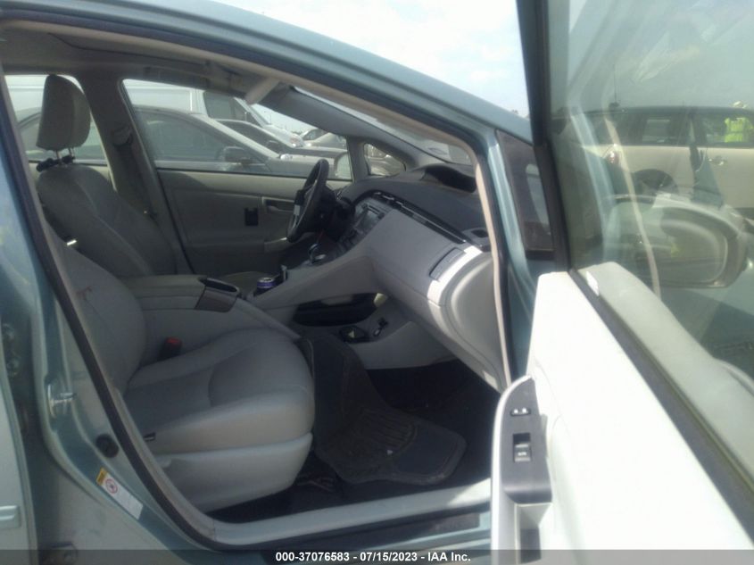 2015 TOYOTA PRIUS FOUR - JTDKN3DU2F1947052