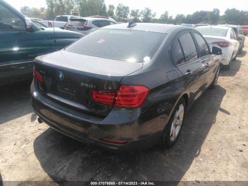 2013 BMW 3 SERIES 320I XDRIVE - WBA3C3C56DF980749
