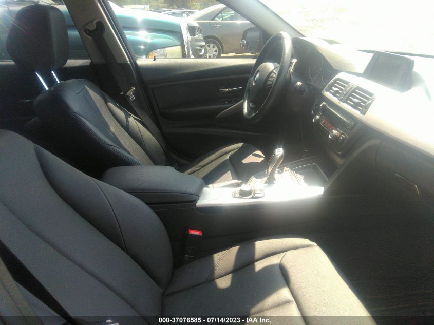 2013 BMW 3 SERIES 320I XDRIVE - WBA3C3C56DF980749