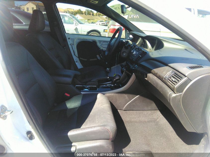 2017 HONDA ACCORD SEDAN SPORT SE - 1HGCR2F18HA242475