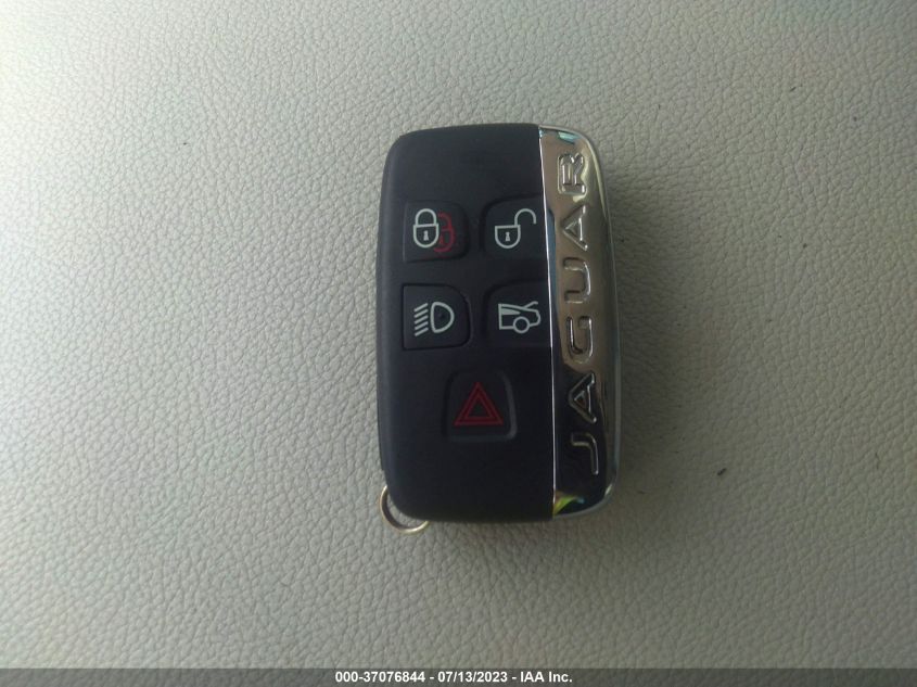 2017 JAGUAR XE 25T PRESTIGE - SAJAE4BG6HA969462