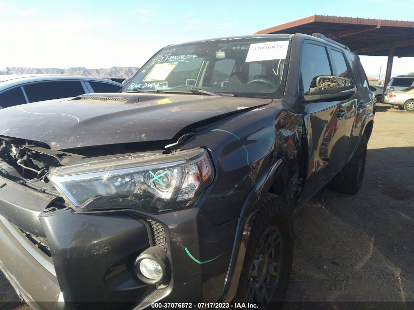 2020 TOYOTA 4RUNNER SR5 - JTEBU5JR8L5787290