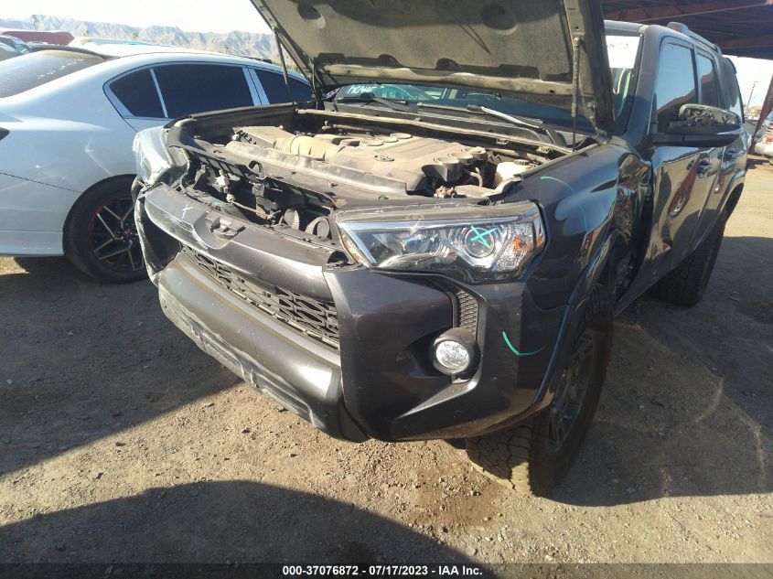 2020 TOYOTA 4RUNNER SR5 - JTEBU5JR8L5787290