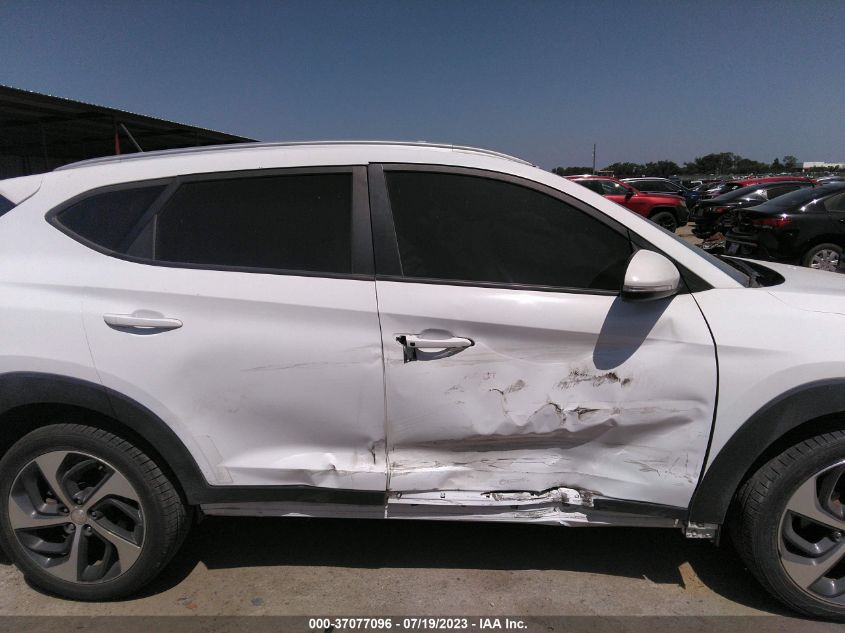 2016 HYUNDAI TUCSON LIMITED/SPORT AND ECO/SE - KM8J33A29GU180011