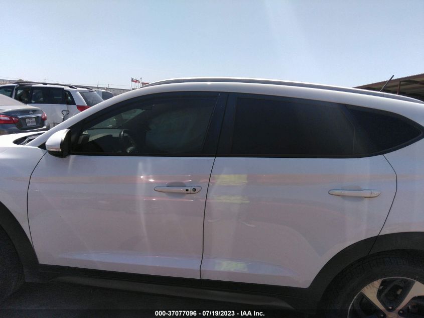 2016 HYUNDAI TUCSON LIMITED/SPORT AND ECO/SE - KM8J33A29GU180011