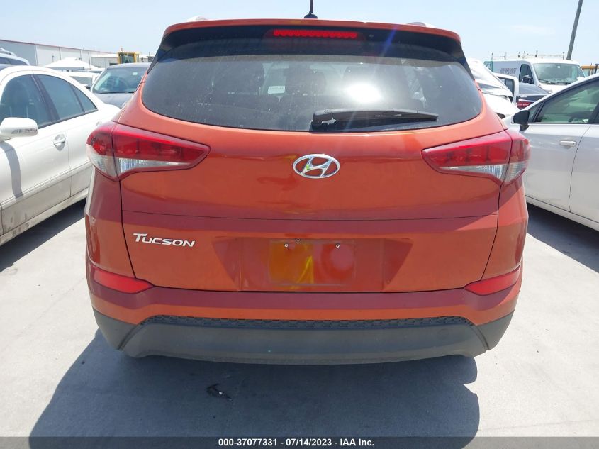 2017 HYUNDAI TUCSON SE - KM8J33A49HU487309