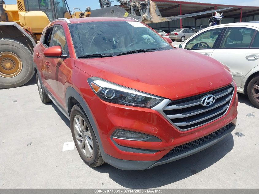 2017 HYUNDAI TUCSON SE - KM8J33A49HU487309