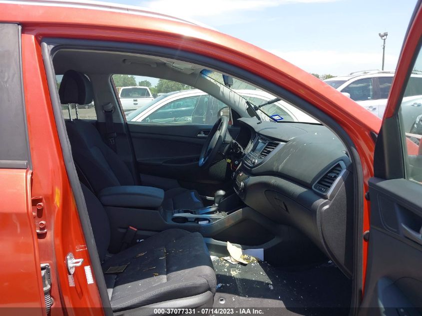 2017 HYUNDAI TUCSON SE - KM8J33A49HU487309