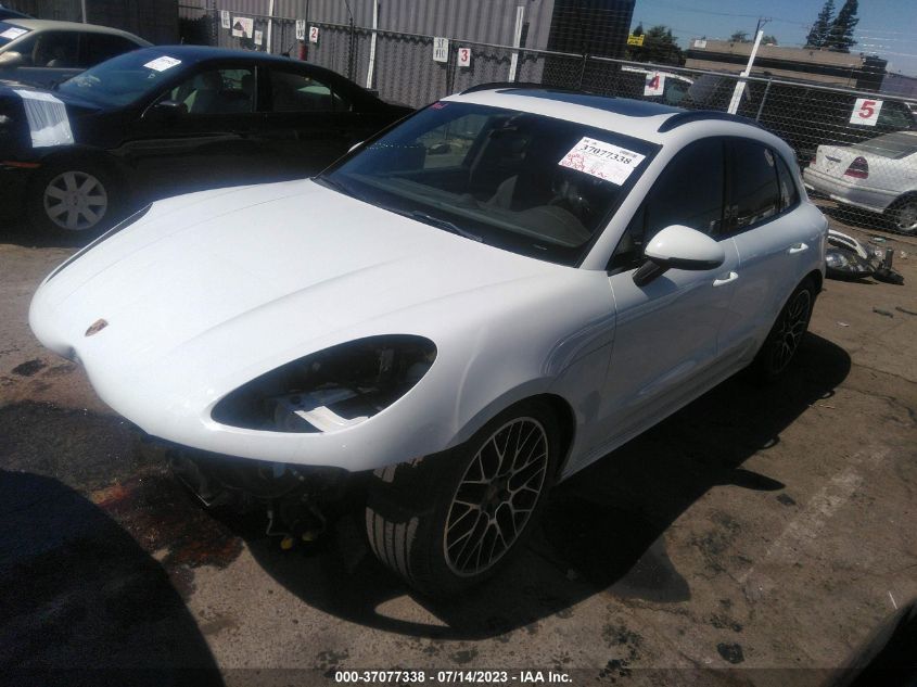 2015 PORSCHE MACAN TURBO - WP1AF2A52FLB90902