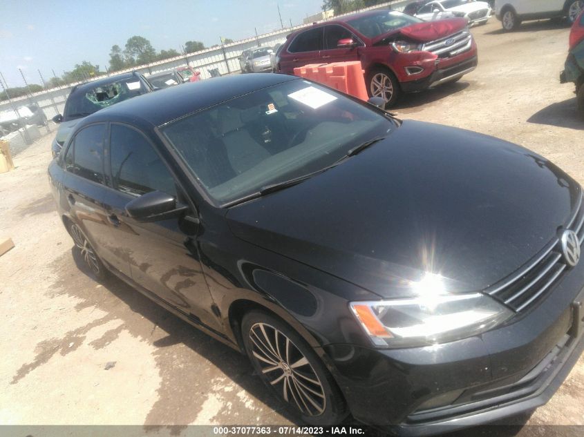 2016 VOLKSWAGEN JETTA SEDAN 1.8T SPORT - 3VWD17AJ9GM259265