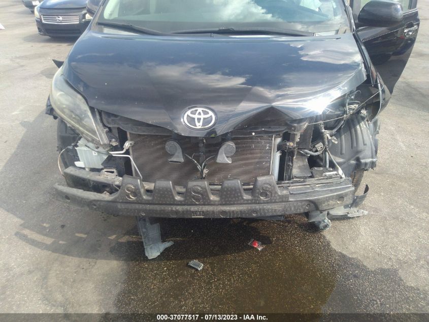 5TDXK3DC5FS676352 2015 TOYOTA SIENNA, photo no. 6