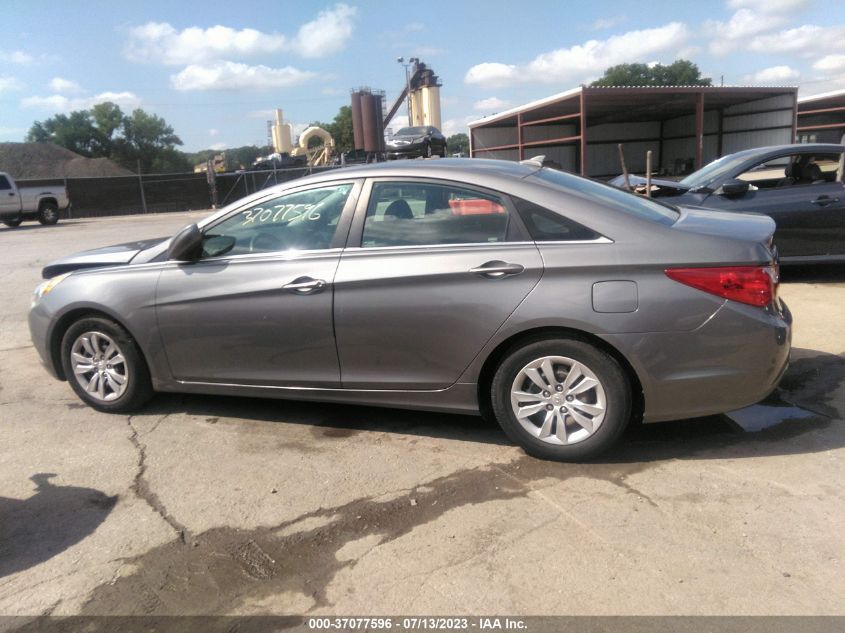 2013 HYUNDAI SONATA GLS - 5NPEB4AC5DH570066