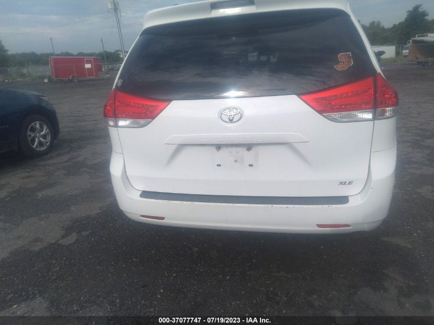 2014 TOYOTA SIENNA XLE/LIMITED - 5TDYK3DC8ES476648