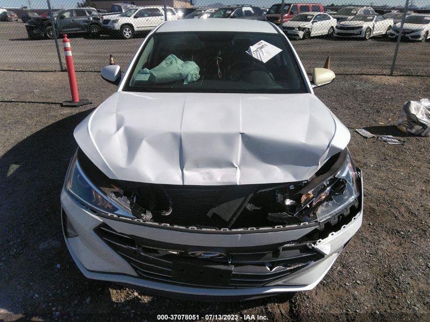 5NPD74LF7KH472514 Hyundai Elantra SE 11