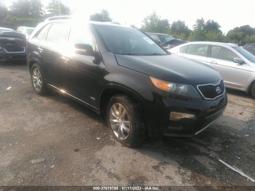 2013 KIA SORENTO SX - 5XYKWDA23DG352410