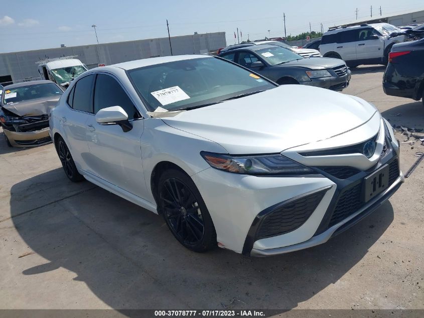 2022 TOYOTA CAMRY HYBRID XSE - 4T1K31AK6NU598371