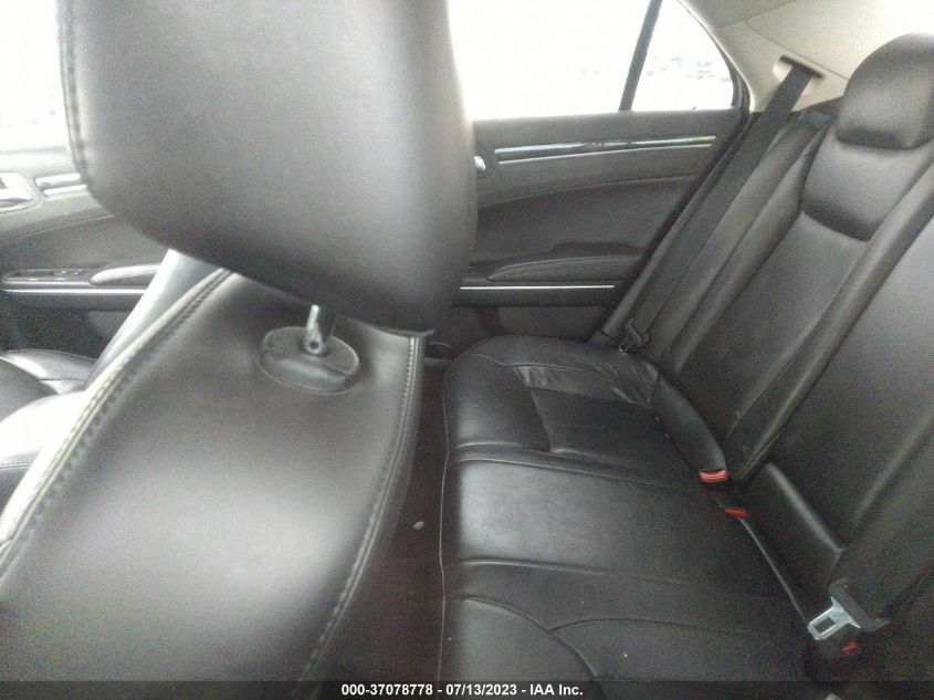 2018 CHRYSLER 300 TOURING L - 2C3CCAAG0JH275763
